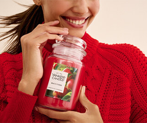 Claim Your Free Yankee Candle at the Love at First Light Event!